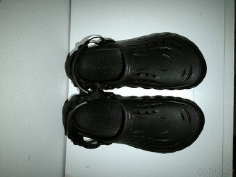 8 párů boty CROCS + JibBitz - 5