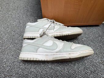 Boty NIKE DUNK LOW grey/white vel. 44 - 5