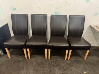 4x hezké pevné kožené jídelní židle - 5