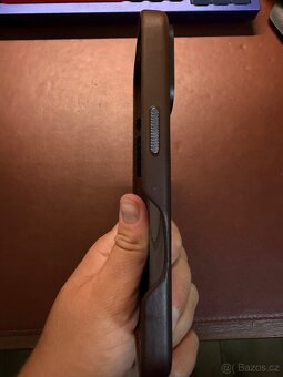 Kožený kryt Nomad Traditional Leather pro iPhone 16 Pro - 5