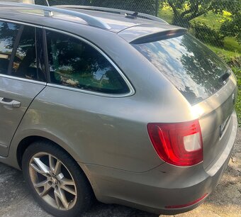 Náhradní díly ŠKODA SUPERB2 2012 - 5