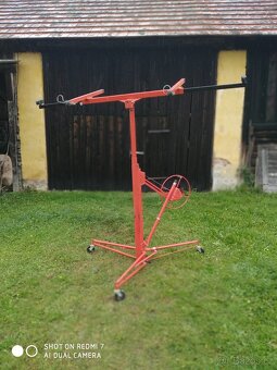 Prodám zvedák na sádrokarton a OSB desky. - 5