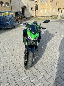 Kawasaki Z900 - 5