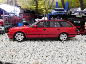 model auta BMW E34 M5 Touring červená farba Otto mobile 1:18 - 5