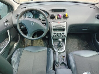 Peugeot 308 1.6 ( 5FX ) 110kW r.2008 šedá na náhradní díly - 5