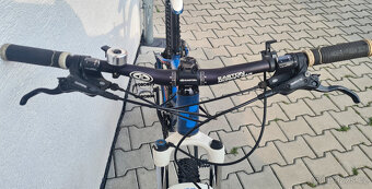 CUBE Analog 29, Hydraulické brzdy, Shimano Deore, Rám 15 - 5