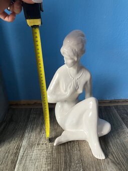 Stará krásná keramická socha - AKT - Bohumil Kokrda- 38cm - 5