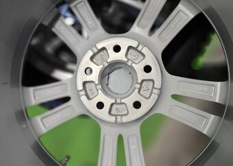 17"HYUNDAI KONA ET47 7J 5X114,3 + 215 55 R17 C1281 - 5