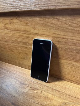 Apple iPhone 5C - 5