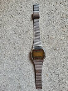Staré digitální hodinky Montana - 5