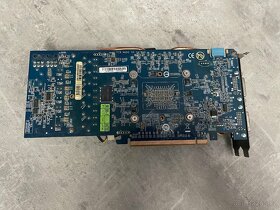 GIGABYTE 560 OC - 5
