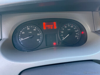 Renault Trafic 6 míst - 5