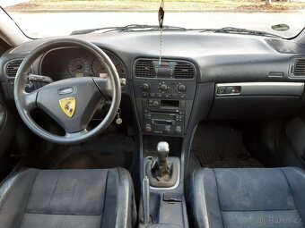 Volvo V40 1.8 - 5