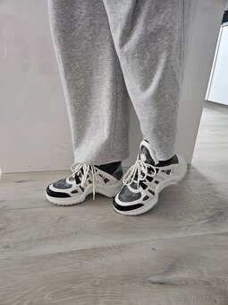 Louis Vuitton - 5