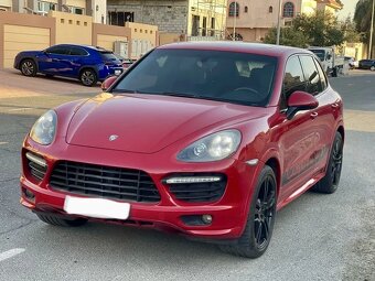 Porsche Cayenne GTS - 5