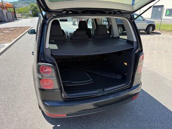 ►VW TOURAN 1,6 MPI FREESTYLE - 75 kW, NAVI, PARK. SENZORY◄ - 5