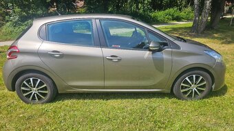 Peugeot 208 1.4l - 5