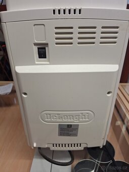 DeLonghi Magnifica S ECAM 22.110.W - 5