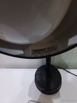 Stolní lampička s RGB žárovkou + dálkové ovládání - 5