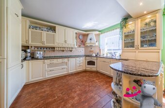 Prodej rodinný dům, 217 m2 - Provodov, ev.č. 58230 - 5