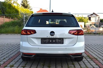 VW Passat B8 FL 2.0 TDi/2021/110kW/Highline/Matrix/manuál - 5