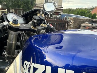 Suzuki GSX-R 750 K1 - 5
