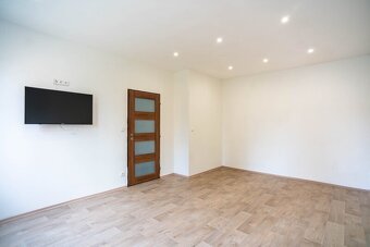 Pronájem zařízeného ateliéru-2+kk-Trutnov, ul. Maxima Gorkéh - 5