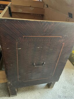 Starožitná komoda - 5