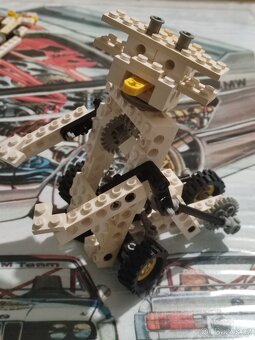 LEGO Technic 8022 - 5