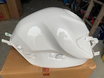 Benelli BN600-originální nádrž - 5