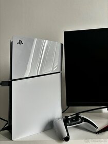 PS5 Slim s mechanikou + herní monitor Acer Nitro - 5