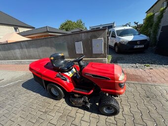 Prodám sekačku Jonsered LT2216CMA2 - 5