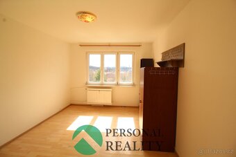Pronájem byty 3+1, 70 m2 - Ostrov, ev.č. 02288 - 5