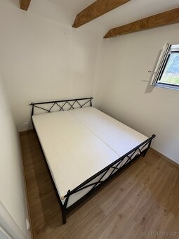 Postelový kovový rám + rošty - 5