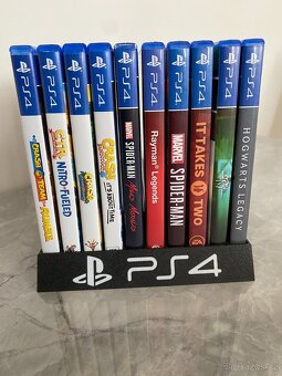 Stojan na hry Playstation 4 - 5