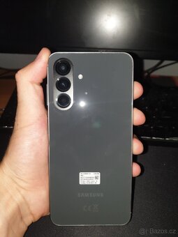 Samsung galaxy a56 5g 8/128 GB Černý - 5