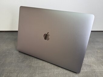 MacBook Pro 15'' 2019 / i9 / 32GB / 512GB SSD / Space Gray - 5