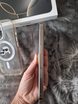 Apple iPhone 16pro 256GB - 5