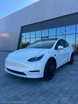 Tesla Model Y Performance 2023 - 5