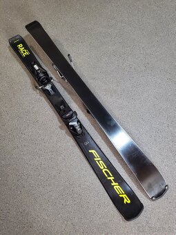 JUNIOR. CARVINGOVÉ LYŽE FISCHER RC4 RACE - 110 CM - 5