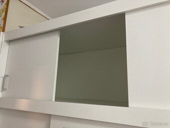 Šatní skříň - 5