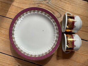 Sady porcelánových talířů a hrnků - 5