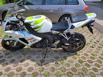 Honda cbr1000rr 2006 - 5