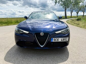 Alfa Romeo Giulia stav tachometru: 88 000km top stav - 5
