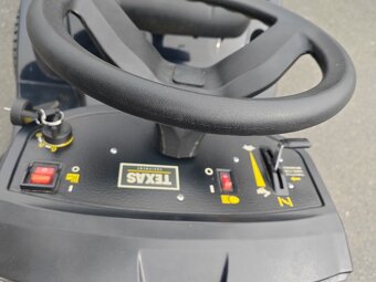 traktor zánovní Texas XC160-102 HC , 2 roky starý - 5