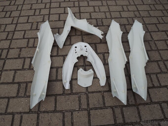 Honda PCX 125 rok 2016 - nové lakované plasty. - 5