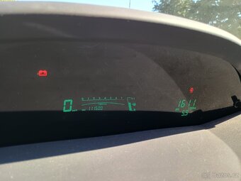 Daihatsu Charade - 5