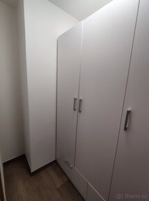 Šatní skříň 144x200 - 5