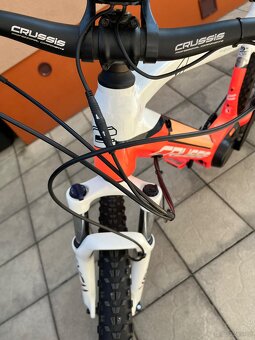 Crussis E-Guera 7.7 - 5