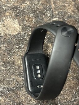 Chytrý náramek Xiaomi Smart Band 8 Active černý 2 - 5